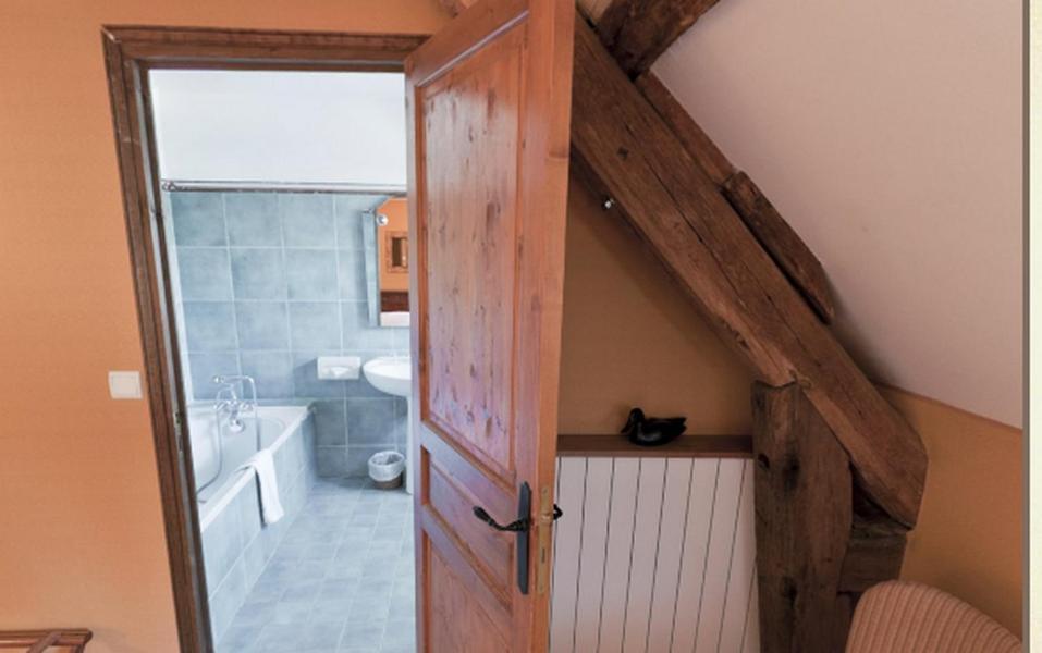La Ferme Des Vallees Hotel Les Essarts-le-Roi Ruang foto