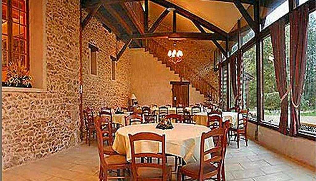 La Ferme Des Vallees Hotel Les Essarts-le-Roi Bagian luar foto